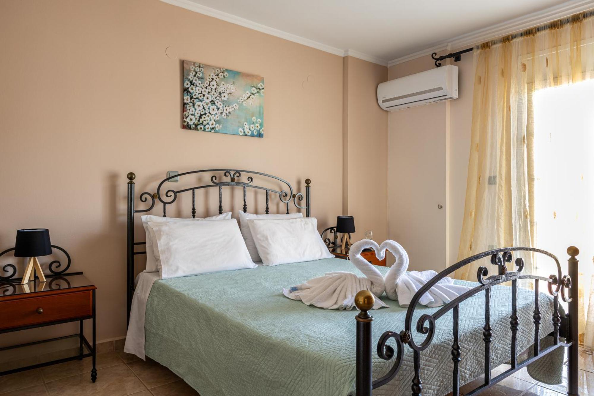 Pavlos Apartments Аргостолион Экстерьер фото